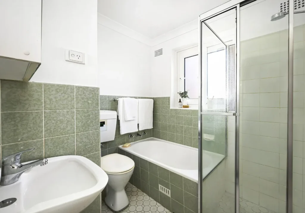 Clovelly apartment 